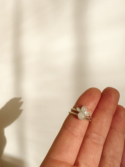 The Neave Ring