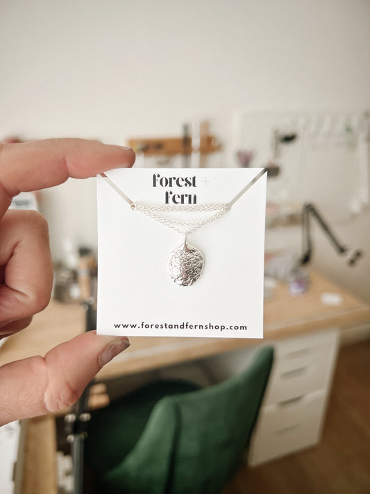 The Imprint Necklace (Medium)